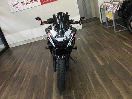 スズキ GSX250R GSX250R【日常の扱いやすさとスタイリッシュさを兼ね揃えた1台!】 16