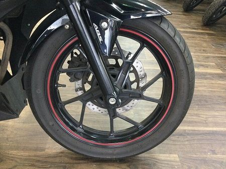 スズキ GSX250R GSX250R【日常の扱いやすさとスタイリッシュさを兼ね揃えた1台!】 20