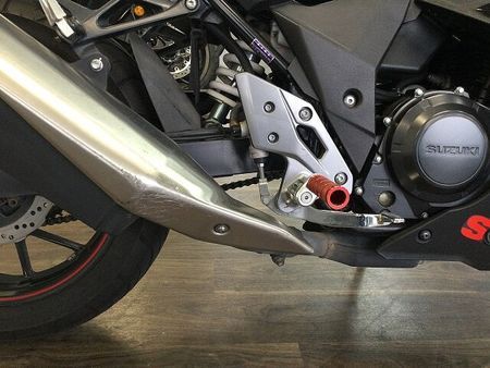 スズキ GSX250R GSX250R【日常の扱いやすさとスタイリッシュさを兼ね揃えた1台!】 25