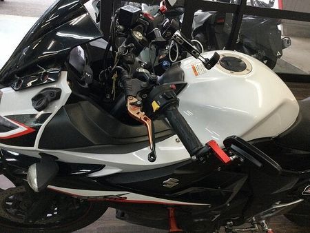 スズキ GSX250R GSX250R【日常の扱いやすさとスタイリッシュさを兼ね揃えた1台!】 36