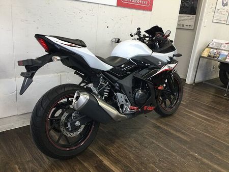 スズキ GSX250R GSX250R【日常の扱いやすさとスタイリッシュさを兼ね揃えた1台!】 5