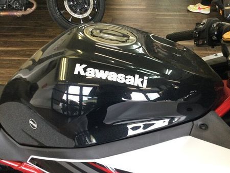 カワサキ ZX-25R Ninja ZX-25R SE【唯一無二、爽快感抜群の4気筒スーパースポーツ!】!! 14