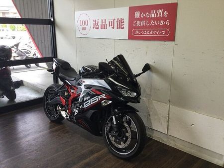 カワサキ ZX-25R Ninja ZX-25R SE【唯一無二、爽快感抜群の4気筒スーパースポーツ!】!! 2