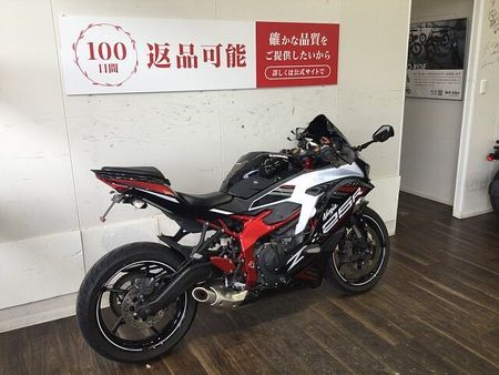 カワサキ ZX-25R Ninja ZX-25R SE【唯一無二、爽快感抜群の4気筒スーパースポーツ!】!! 3