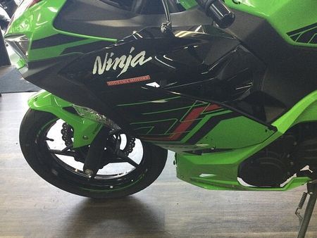 カワサキ ニンジャ 400 Ninja 400【KAWASAKIのハイパフォーマンスモデル!】!! 31