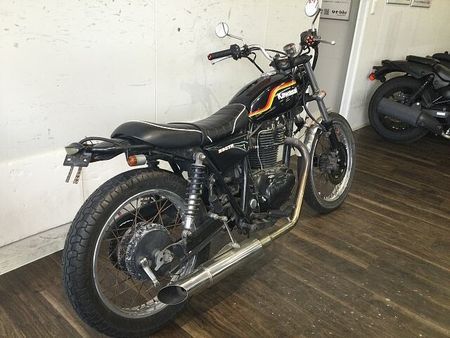 カワサキ 250TR 250TR【ヴィンテージバイクを彷彿させるデザインが魅力の1台!】!! 3