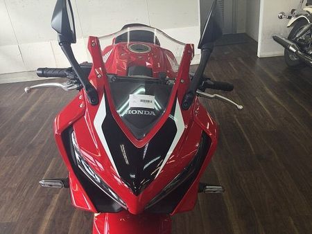 ホンダ CBR650R CBR650R【SS直系のスタイリングで人気!HONDAのスポーツバイク!】!! 16