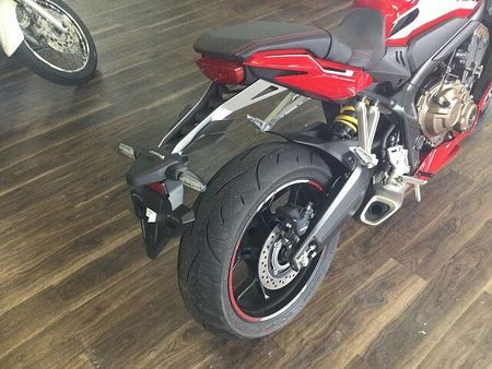 ホンダ CBR650R CBR650R【SS直系のスタイリングで人気!HONDAのスポーツバイク!】!! 29