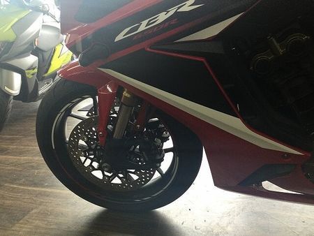 ホンダ CBR650R CBR650R【SS直系のスタイリングで人気!HONDAのスポーツバイク!】!! 36