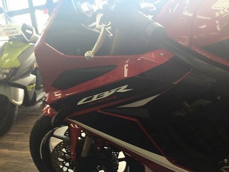 ホンダ CBR650R CBR650R【SS直系のスタイリングで人気!HONDAのスポーツバイク!】!! 37