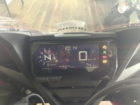 ホンダ CBR650R CBR650R【SS直系のスタイリングで人気!HONDAのスポーツバイク!】!! 9