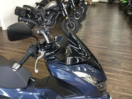 ホンダ PCX125 PCX125 【上質な走りと流麗なデザインのプレミアムスクーター!】!! 20
