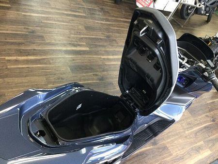 ホンダ PCX125 PCX125 【上質な走りと流麗なデザインのプレミアムスクーター!】!! 30