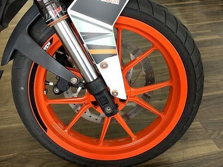 KTM 390 DUKE 390 DUKE★力強いパフォーマンスをストリートで発揮する!★!! 24