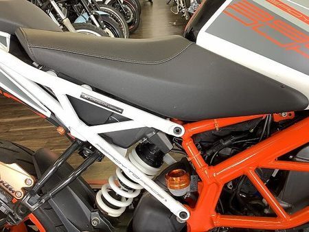 KTM 390 DUKE 390 DUKE★力強いパフォーマンスをストリートで発揮する!★!! 27