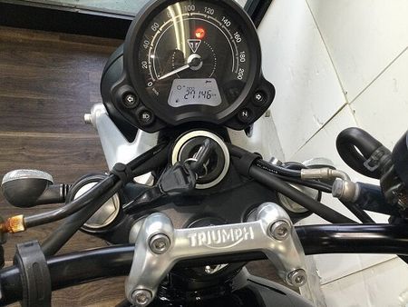 トライアンフ STREET TWIN Street Twin 2020年モデル 9