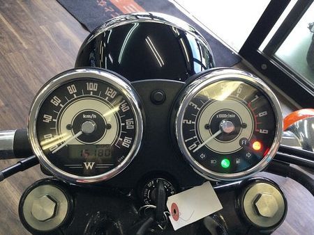 カワサキ W800 W800【ブラックエディション・フロントタイヤ新品交換】!! 8