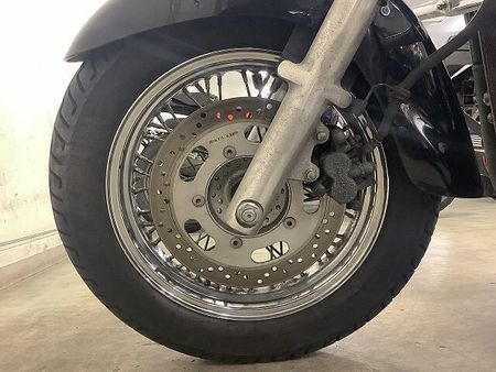 カワサキ バルカン900カスタム VULCAN900クラシック 今なお褪せない人気の重厚感溢れる大型アメリカンは装備満載で凄 11