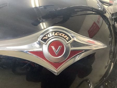 カワサキ バルカン900カスタム VULCAN900クラシック 今なお褪せない人気の重厚感溢れる大型アメリカンは装備満載で凄 12