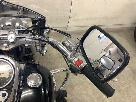 カワサキ バルカン900カスタム VULCAN900クラシック 今なお褪せない人気の重厚感溢れる大型アメリカンは装備満載で凄 25