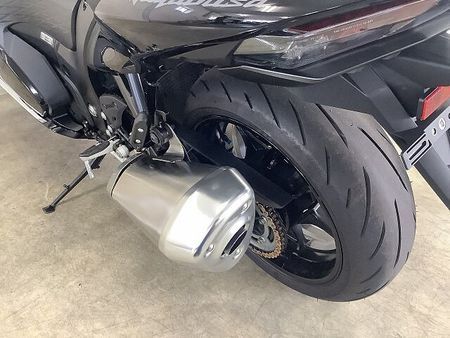 スズキ HAYABUSA ハヤブサ-3 漆黒のスピードを乗りこなすのは…貴方。標準装備も充実の車検付き高年式は早い者 22