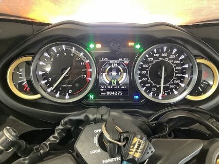 スズキ HAYABUSA ハヤブサ-3 漆黒のスピードを乗りこなすのは…貴方。標準装備も充実の車検付き高年式は早い者 7