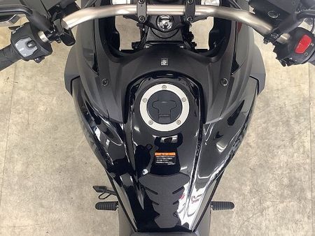 スズキ Vストローム650XT Vストローム650XTA 【マル得車両】快適性と走破性を兼ね備えたミドルアドベンチャーはワ 20