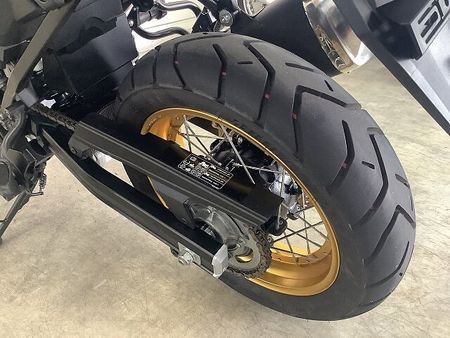 スズキ Vストローム650XT Vストローム650XTA 【マル得車両】快適性と走破性を兼ね備えたミドルアドベンチャーはワ 22