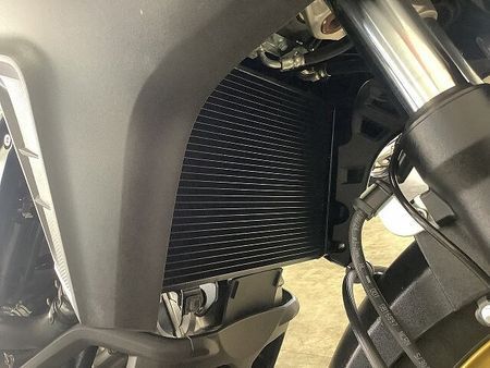 スズキ Vストローム650XT Vストローム650XTA 【マル得車両】快適性と走破性を兼ね備えたミドルアドベンチャーはワ 23