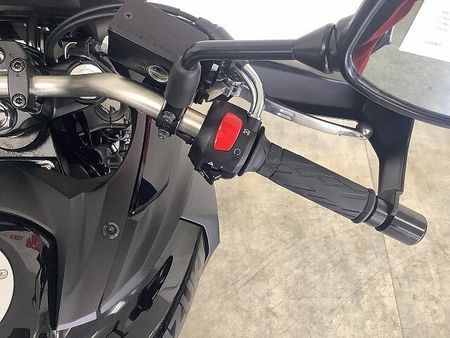 スズキ Vストローム650XT Vストローム650XTA 【マル得車両】快適性と走破性を兼ね備えたミドルアドベンチャーはワ 25