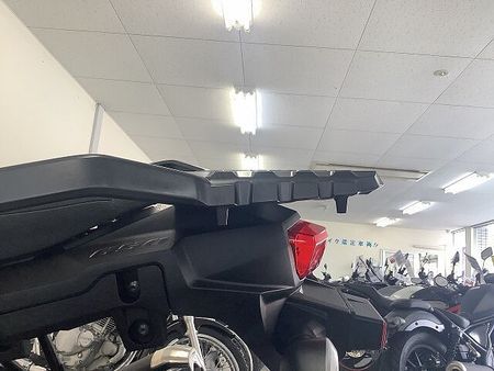 スズキ Vストローム650XT Vストローム650XTA 【マル得車両】快適性と走破性を兼ね備えたミドルアドベンチャーはワ 32