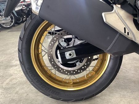 スズキ Vストローム650XT Vストローム650XTA 【マル得車両】快適性と走破性を兼ね備えたミドルアドベンチャーはワ 9