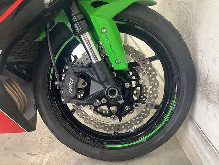 カワサキ ZX-6R ZX-6RA KRT Edition ミドルクラスSSの雄の躍動する存在感をその手に!多彩 11