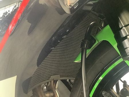 カワサキ ZX-6R ZX-6RA KRT Edition ミドルクラスSSの雄の躍動する存在感をその手に!多彩 22