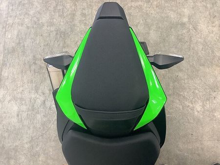 カワサキ ZX-6R ZX-6RA KRT Edition ミドルクラスSSの雄の躍動する存在感をその手に!多彩 23