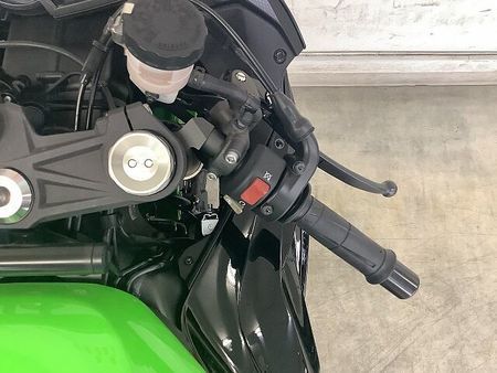カワサキ ZX-6R ZX-6RA KRT Edition ミドルクラスSSの雄の躍動する存在感をその手に!多彩 24