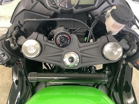 カワサキ ZX-6R ZX-6RA KRT Edition ミドルクラスSSの雄の躍動する存在感をその手に!多彩 25