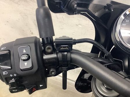 カワサキ Z900RS Z900RSカフェ 名車「Z1」を彷彿とさせるデザインと最新の技術が融合した温故知新なカフ 32