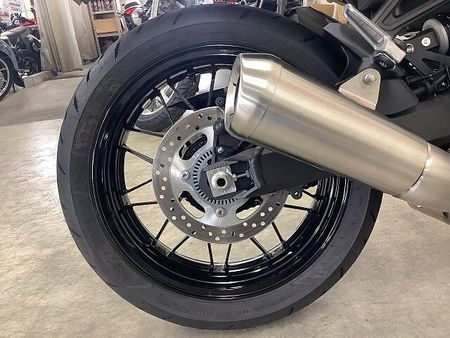 カワサキ Z900RS Z900RSカフェ 名車「Z1」を彷彿とさせるデザインと最新の技術が融合した温故知新なカフ 8