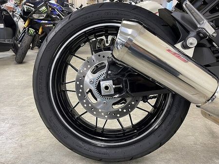 カワサキ Z900RS Z900RS 名車「Z1」を彷彿とさせるデザインと最新の技術が融合した温故知新な一台!高年 8
