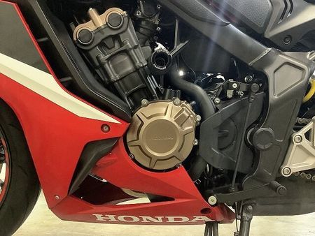 ホンダ CBR650R CBR650R【マル得車両】 新世代のミドルCBRはなんでもこなせる万能フルカウル並列4気 20