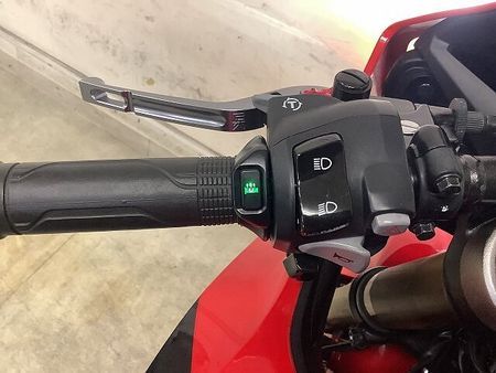 ホンダ CBR650R CBR650R【マル得車両】 新世代のミドルCBRはなんでもこなせる万能フルカウル並列4気 39