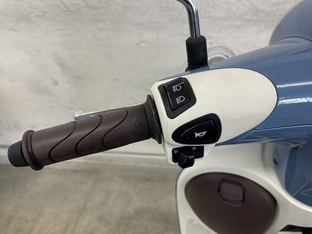 ホンダ ジョルノ ジョルノ-3 液晶メーター等、多彩な機能が満載のファッションスクーター!サイドスタンド付き 19