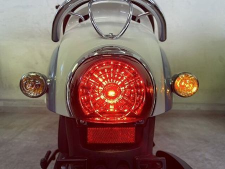 ホンダ ジョルノ ジョルノ-3 液晶メーター等、多彩な機能が満載のファッションスクーター!サイドスタンド付き 23