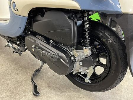 ホンダ ジョルノ ジョルノ-3 液晶メーター等、多彩な機能が満載のファッションスクーター!サイドスタンド付き 8