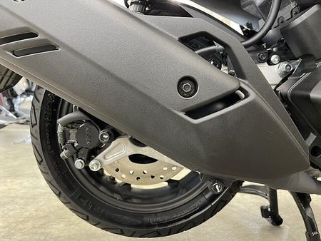 ホンダ PCX125 PCX125-4ハイブリッド 静かに、鋭く。次世代の走りはハイブリッドにあり!バックレスト 6