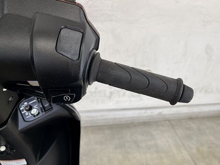 ヤマハ ジョグZ JOG-7 通勤、通学に適した1台は良いとこ取りの新型ベーシックスクーター!夏に向けてのバ 17