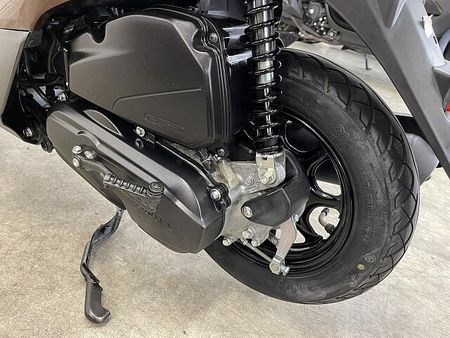 ヤマハ ジョグZ JOG-7 通勤、通学に適した1台は良いとこ取りの新型ベーシックスクーター!夏に向けてのバ 8