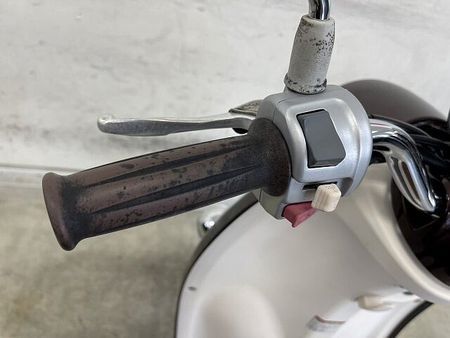 ヤマハ ビーノ(2サイクル) VINO DX オシャレバイクの代名詞な一台が人気のカラーで登場!乗り易さも抜群ですよ☆ 25