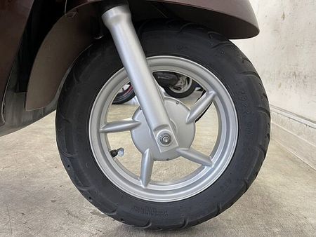ヤマハ ビーノ(2サイクル) VINO DX オシャレバイクの代名詞な一台が人気のカラーで登場!乗り易さも抜群ですよ☆ 7